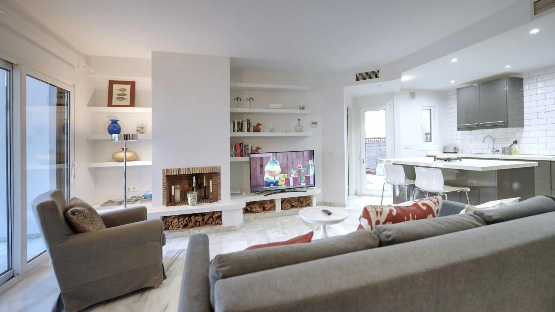 2039 Cozy Beachfront Apartment On Golden Beach Marbella Španělsko